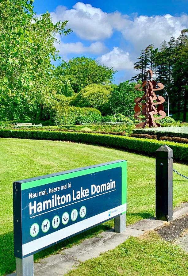2 Bedroom Home Away From Home Near Cbd & Private Parking Hamilton Luaran gambar