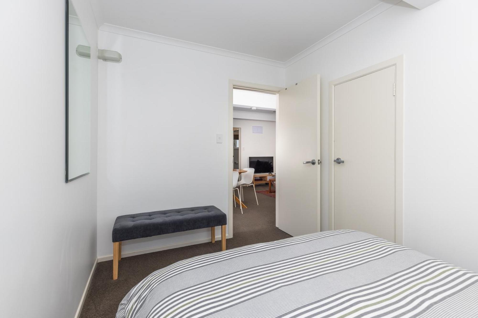 2 Bedroom Home Away From Home Near Cbd & Private Parking Hamilton Luaran gambar